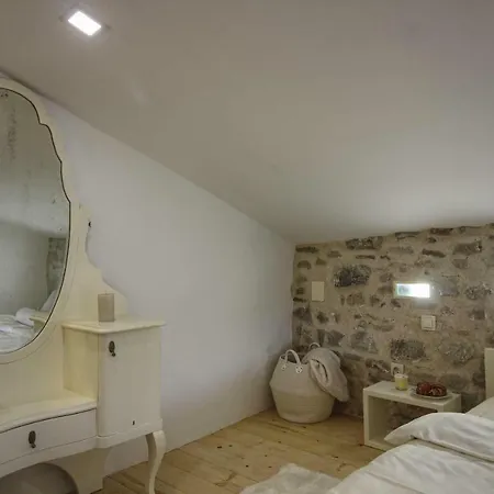 Villa Adora