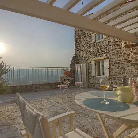 Villa Adora *